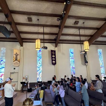 Concordia Chinese School students at monthly chapel