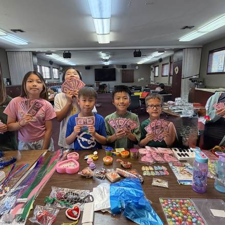 Concordia Chinese School students at the reward store day